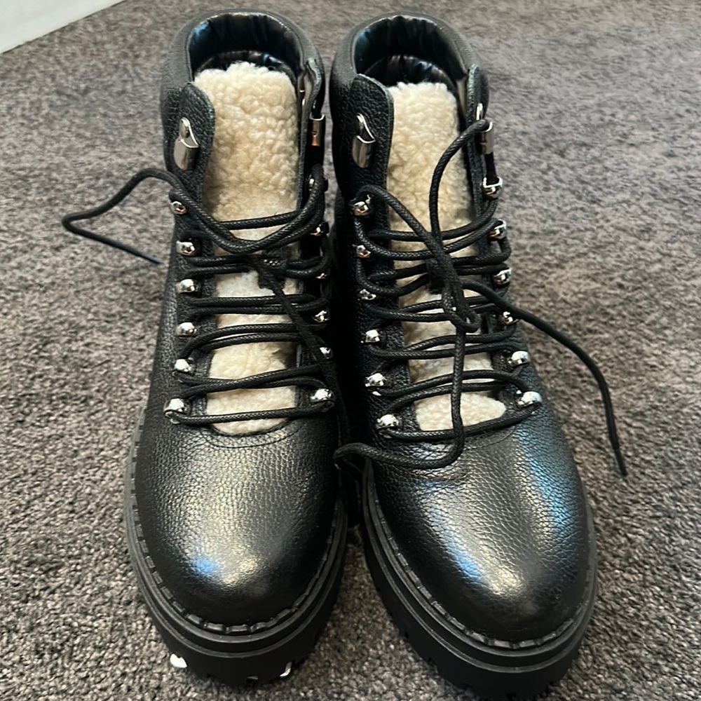 Brand new marc fisher boots